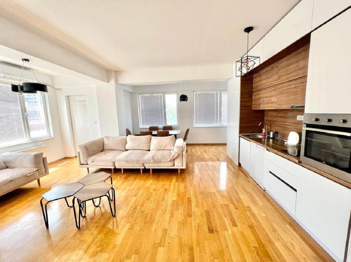 High-End Spacious Apartment Next To City Mall Skopje Zewnętrze zdjęcie