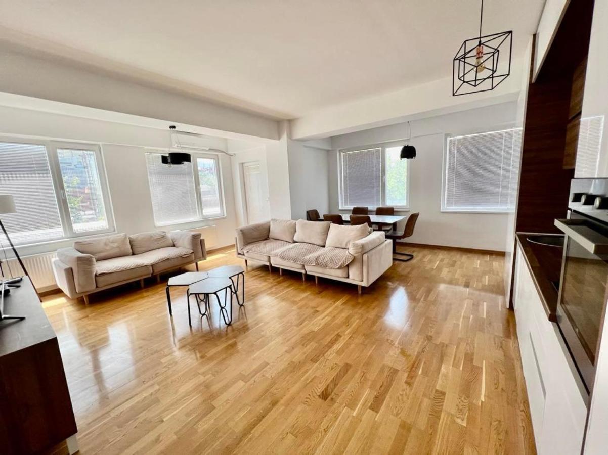 High-End Spacious Apartment Next To City Mall Skopje Zewnętrze zdjęcie