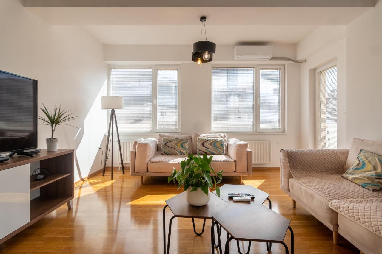 High-End Spacious Apartment Next To City Mall Skopje Zewnętrze zdjęcie