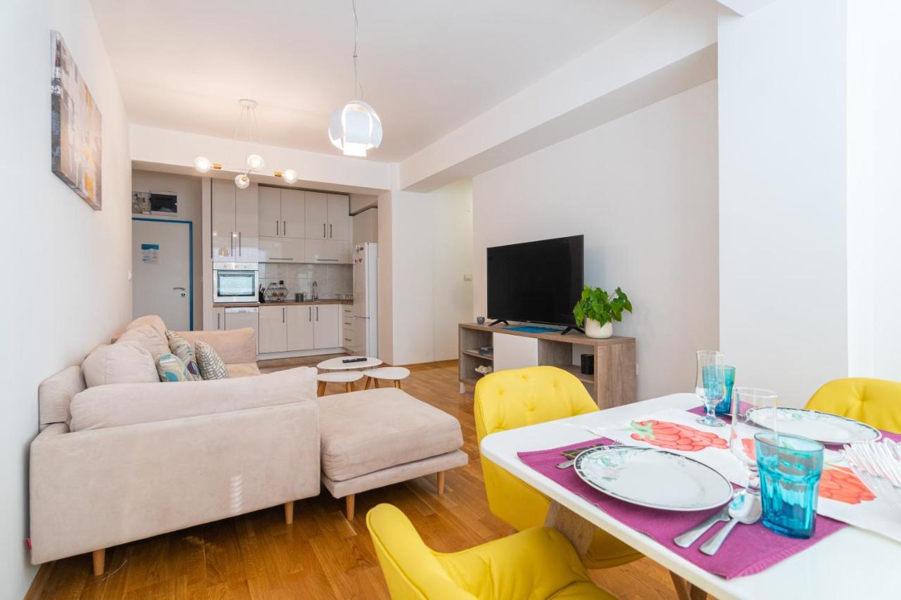 High-End Spacious Apartment Next To City Mall Skopje Zewnętrze zdjęcie