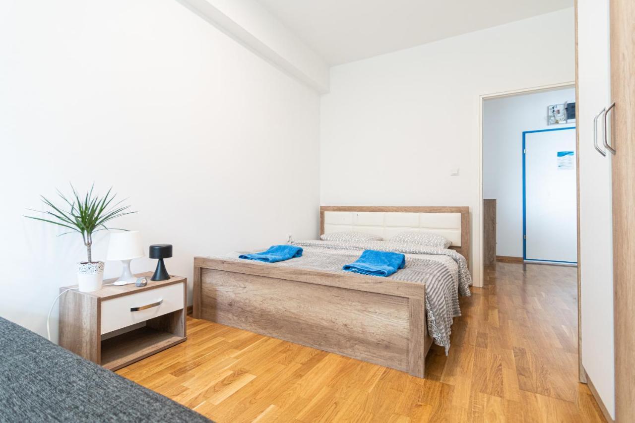 High-End Spacious Apartment Next To City Mall Skopje Zewnętrze zdjęcie