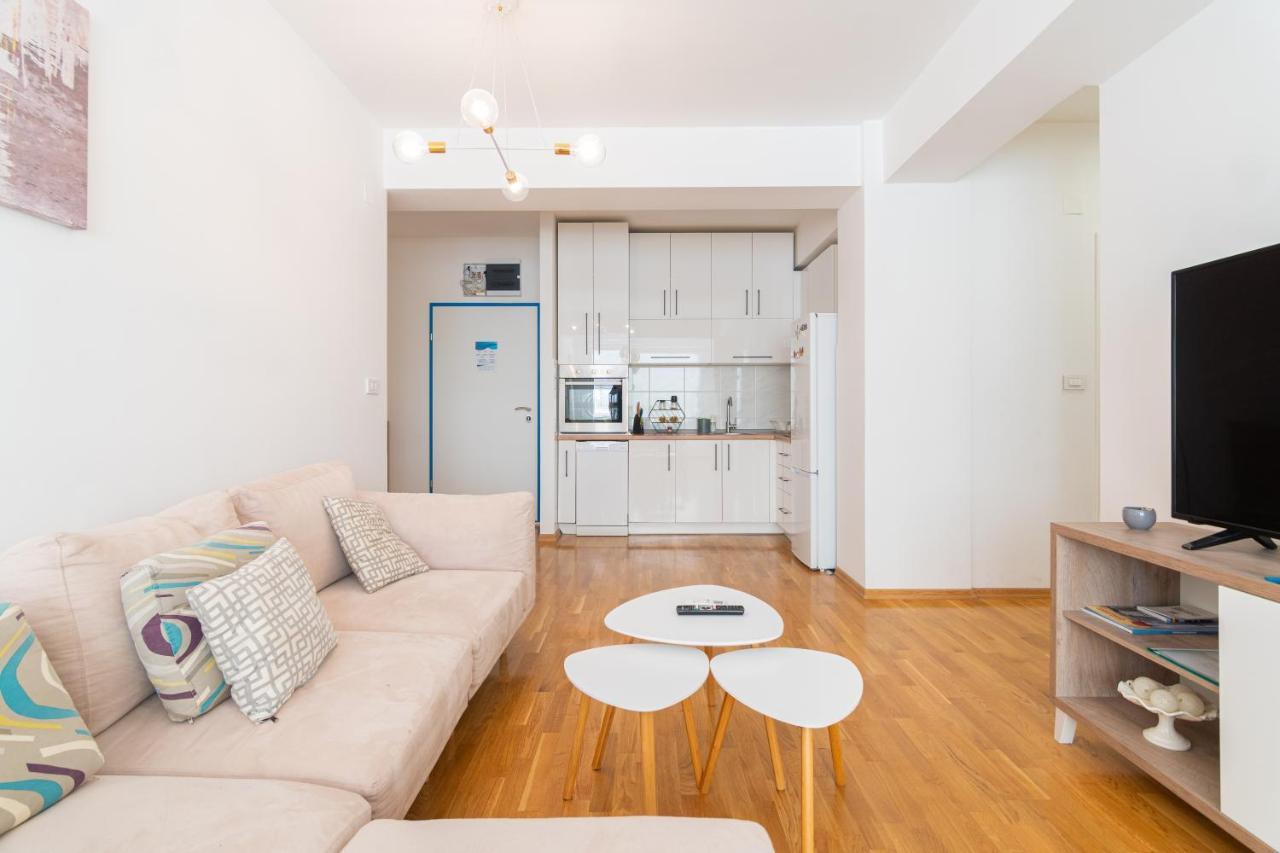 High-End Spacious Apartment Next To City Mall Skopje Zewnętrze zdjęcie