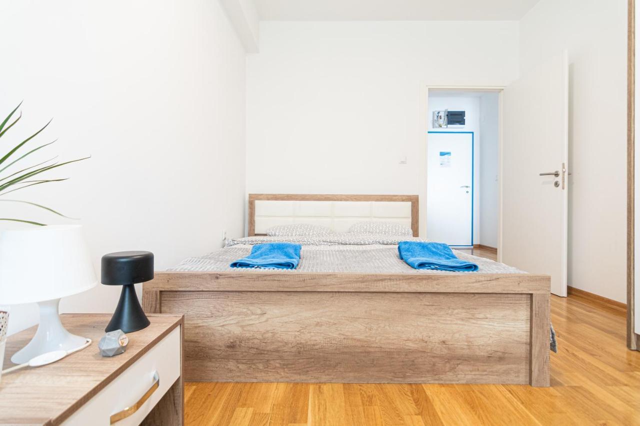 High-End Spacious Apartment Next To City Mall Skopje Zewnętrze zdjęcie