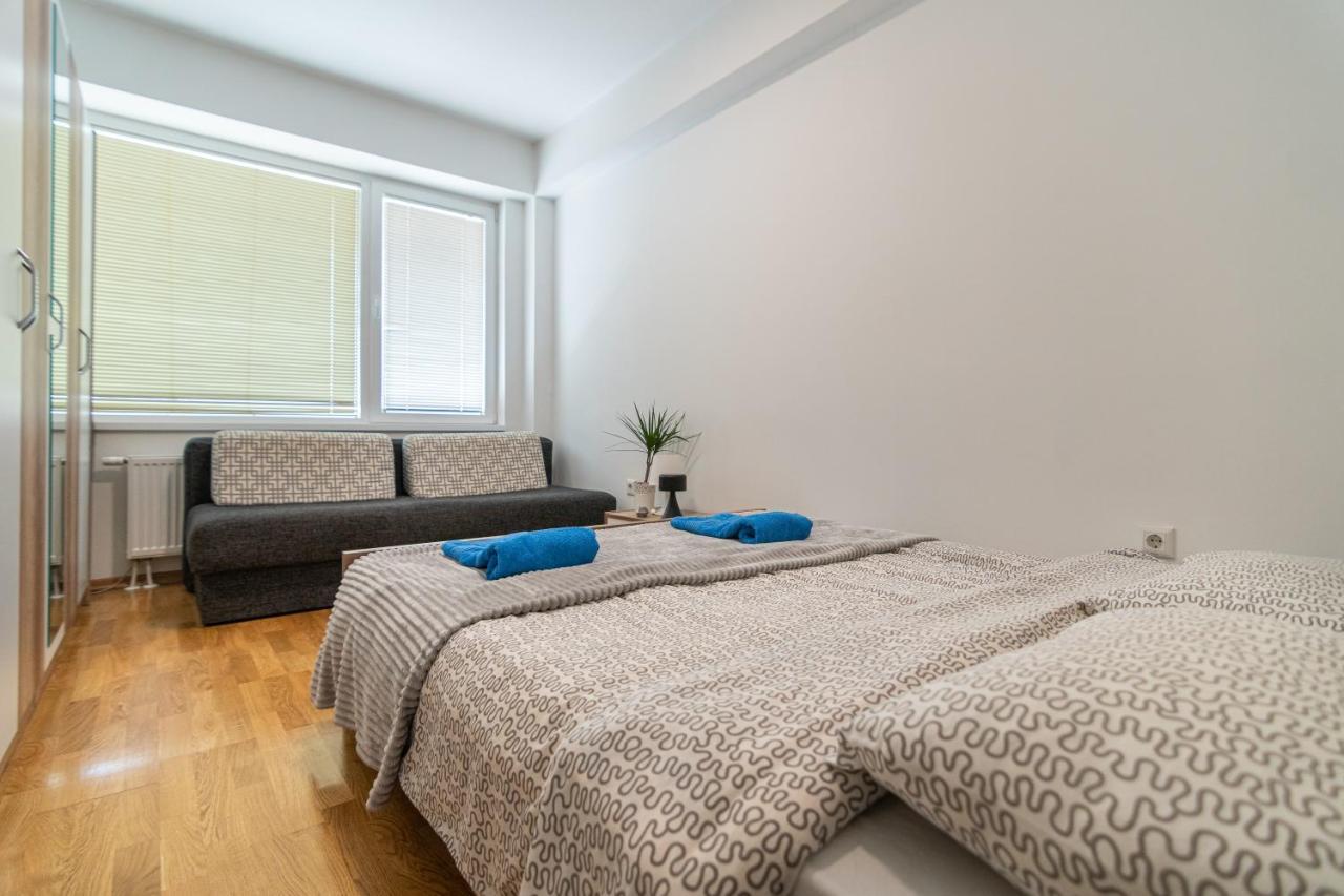 High-End Spacious Apartment Next To City Mall Skopje Zewnętrze zdjęcie